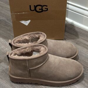 UGG Classic Ultra Mini Boots in Caribou